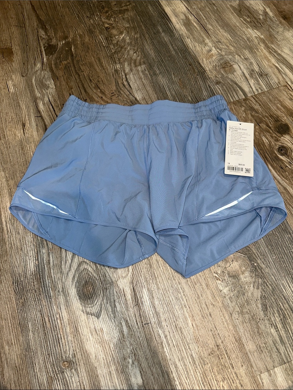 NEW with tags! Lululemon Hotty Hot High-Rise Lined Short 4" Blue Willow sz 14